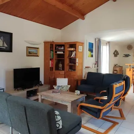 Casa vacanze Charmante Maison En Pierre Proche à Saint-georges-d'oléron - Fr-1-778-60 Chaucre